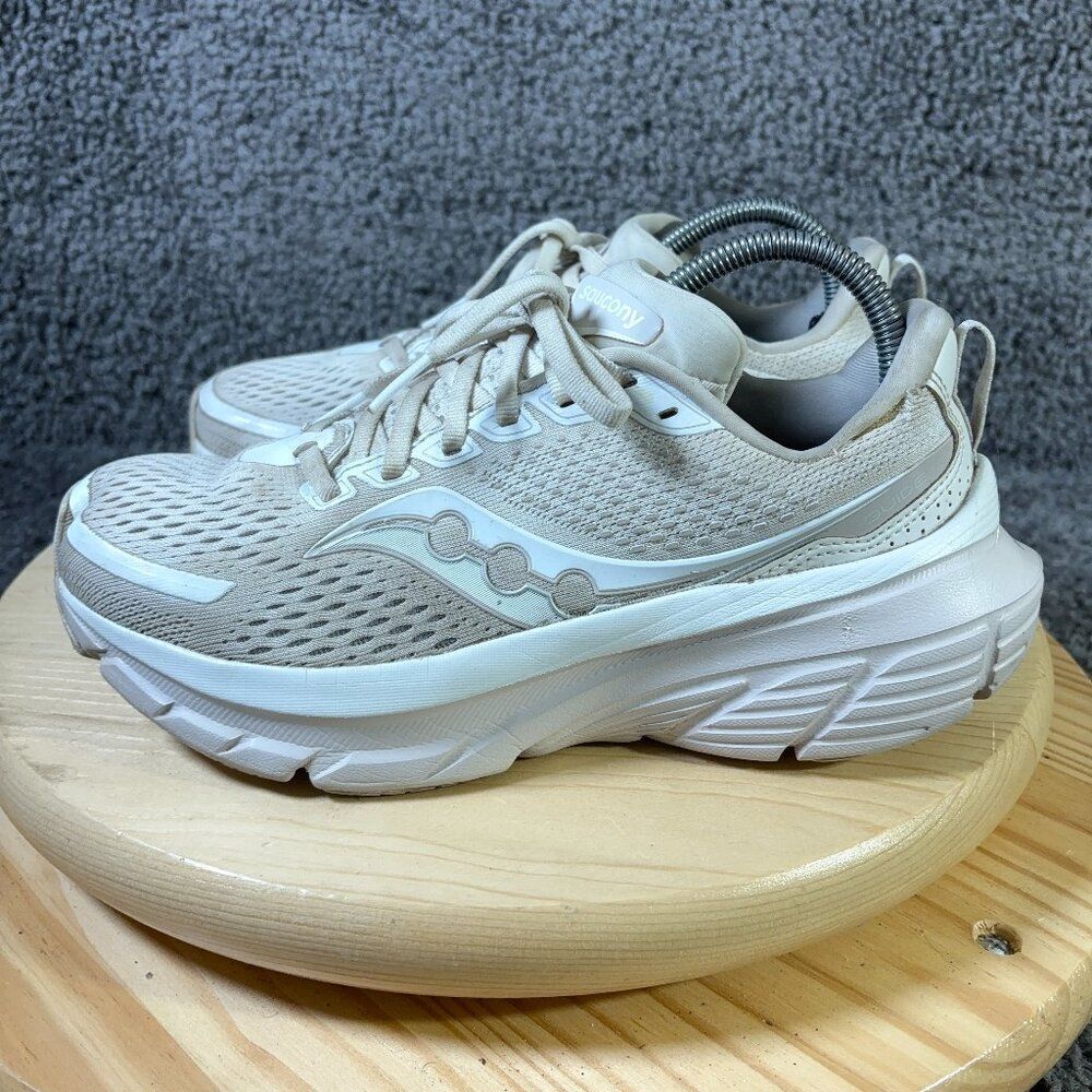Saucony Guide 17 Running Shoe Womens Size 8.5 Cream Gym Training Sneakers